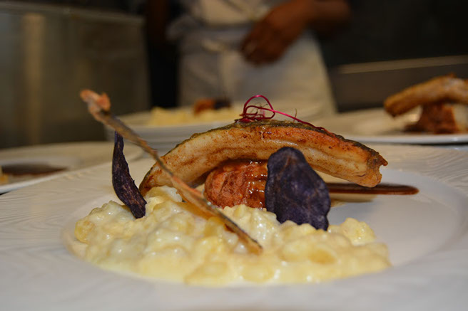 Soirée EPIBOSS "Les Epicuriennes" - Restaurant Fabrice Moya (04/06//15) : filet de Féra du Léman et sa mousseline de pomme de terre